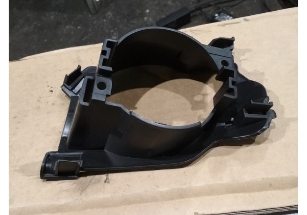 Рамка противотуманної фари права Renault Logan, 2009-2013, 8200785081